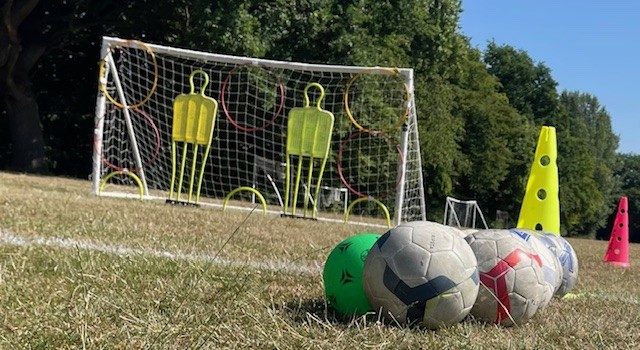 LJJ キックターゲット! LJJ キックターゲット!